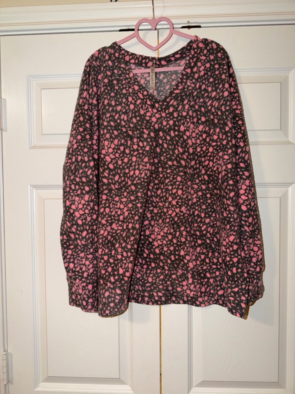 Pink & Black Speckled V-Neck Top